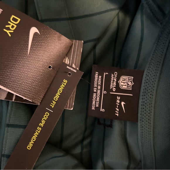 Men’s Eagles Nike Collared Shirt - Picture 2 of 5